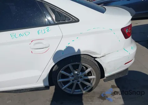 2016 Audi A3 1.8T Premium z USA, uszkodzony, nr VIN WAUA7GFF8G1077656